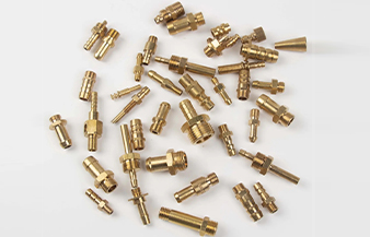 走（zǒu）芯機加工（gōng）氣（qì）管銅件連接頭